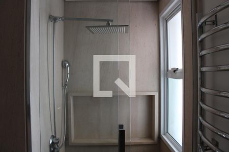 Apartamento à venda com 360m², 4 quartos e 4 vagasQuarto 4 - Banheiro 2