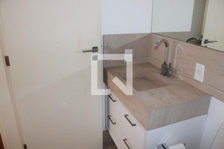 Apartamento à venda com 360m², 4 quartos e 4 vagasQuarto 4 - Banheiro 2