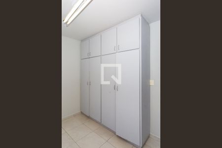 Casa à venda com 319m², 4 quartos e 6 vagasQuarto 3