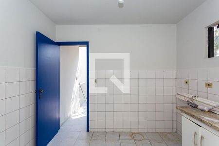 Casa à venda com 319m², 4 quartos e 6 vagasEdícula