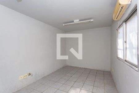 Casa à venda com 319m², 4 quartos e 6 vagasSala da Edícula