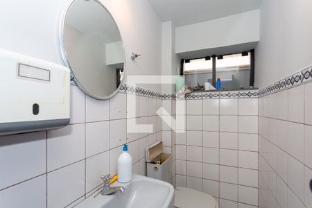 Casa à venda com 319m², 4 quartos e 6 vagasLavabo