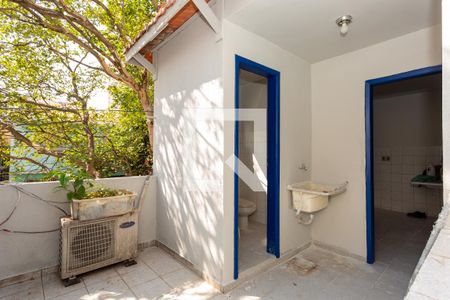 Casa à venda com 319m², 4 quartos e 6 vagasEdícula