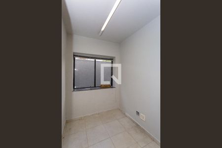 Casa à venda com 319m², 4 quartos e 6 vagasSala 2