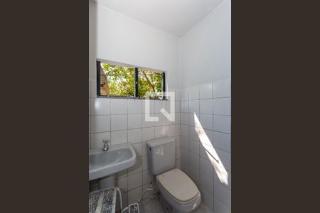 Casa à venda com 319m², 4 quartos e 6 vagasBanheiro Edícula