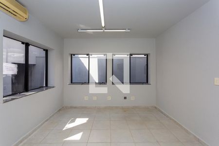 Casa à venda com 319m², 4 quartos e 6 vagasQuarto 1