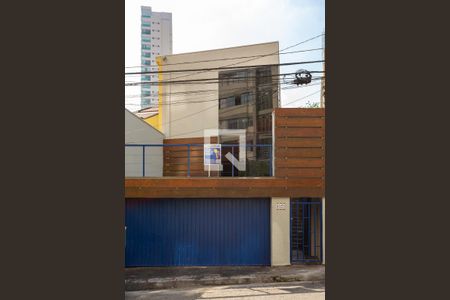 Casa à venda com 319m², 4 quartos e 6 vagasFachada
