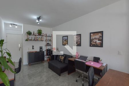 Sala/Cozinha de kitnet/studio à venda com 1 quarto, 34m² em Liberdade, São Paulo