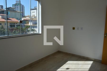 Apartamento à venda com 160m², 3 quartos e 1 vagaQuarto 2