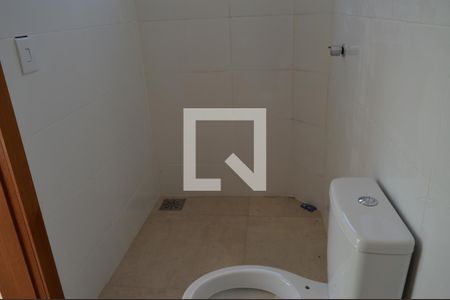 Banheiro da Suite de apartamento à venda com 3 quartos, 160m² em Europa, Contagem