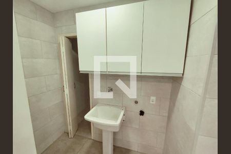Apartamento à venda com 78m², 3 quartos e 1 vagaÁrea de Serviço