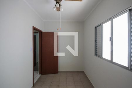 Quarto 2 de casa para alugar com 3 quartos, 150m² em Jardim Independência (são Paulo), São Paulo