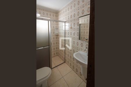 Casa para alugar com 150m², 3 quartos e 2 vagas Casa para alugar com 150m², 3 quartos e 2 vagasBanheiro 1