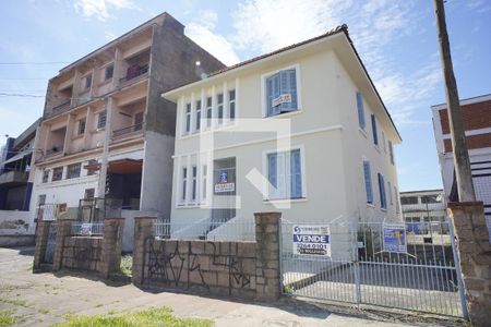Casa para alugar com 500m², 6 quartos e 8 vagasFachada