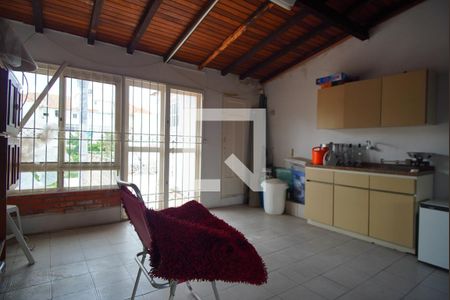 Casa à venda com 280m², 2 quartos e sem vagaSotão 