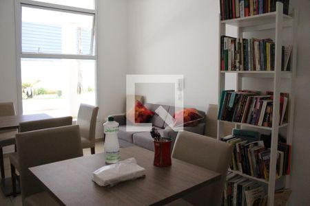 Apartamento à venda com 54m², 2 quartos e 1 vaga Apartamento à venda com 54m², 2 quartos e 1 vagaSala de Estudos