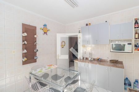 Apartamento para alugar com 151m², 3 quartos e 2 vagas Apartamento para alugar com 151m², 3 quartos e 2 vagasCozinha