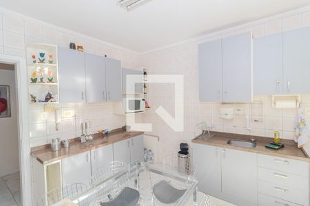 Apartamento para alugar com 151m², 3 quartos e 2 vagas Apartamento para alugar com 151m², 3 quartos e 2 vagasCozinha