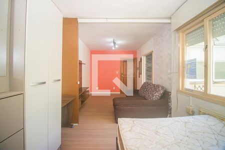 Quarto de kitnet/studio à venda com 1 quarto, 35m² em Vila Ipiranga, Porto Alegre