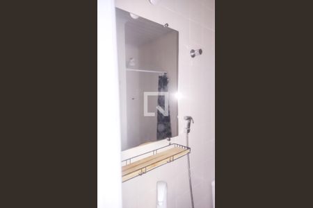 Banheiro de kitnet/studio para alugar com 1 quarto, 33m² em Cln 412, Brasília