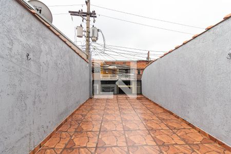 Casa à venda com 163m², 3 quartos e 1 vaga Casa à venda com 163m², 3 quartos e 1 vagaVaranda do Quarto 2