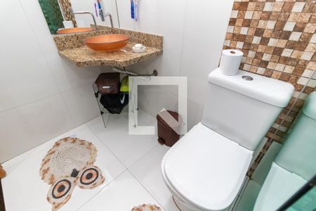 Casa à venda com 163m², 3 quartos e 1 vaga Casa à venda com 163m², 3 quartos e 1 vagaBanheiro 1