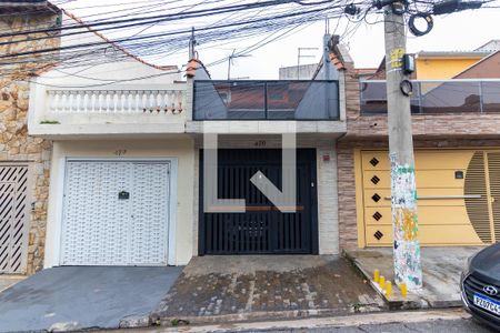 Casa à venda com 163m², 3 quartos e 1 vaga Casa à venda com 163m², 3 quartos e 1 vagaFachada