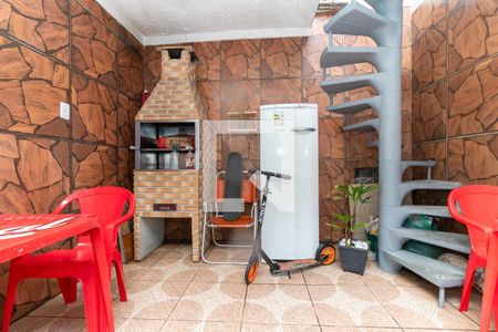 Casa à venda com 163m², 3 quartos e 1 vaga Casa à venda com 163m², 3 quartos e 1 vagaÁrea Gourmet