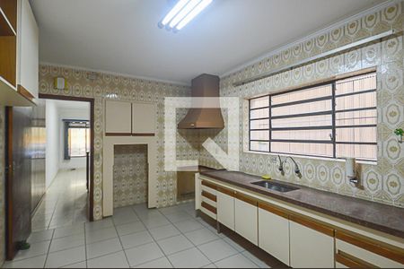 Casa à venda com 182m², 4 quartos e 2 vagasCozinha