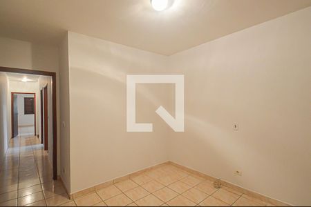 Casa à venda com 182m², 4 quartos e 2 vagasQuarto 2