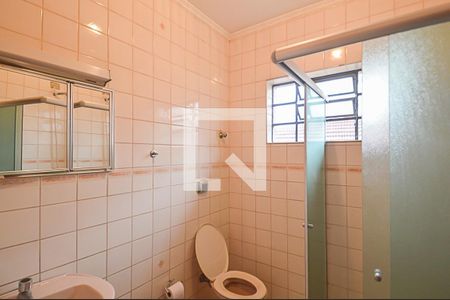 Casa à venda com 182m², 4 quartos e 2 vagasBanheiro