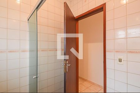 Casa à venda com 182m², 4 quartos e 2 vagasBanheiro