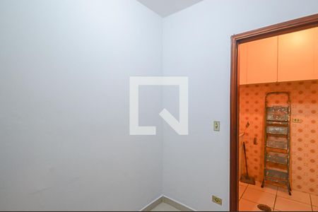 Casa à venda com 182m², 4 quartos e 2 vagasQuarto de Serviço