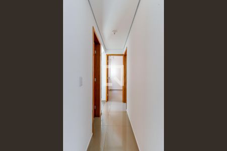 Corredor Quartos de apartamento para alugar com 2 quartos, 45m² em Vila Mazzei, São Paulo