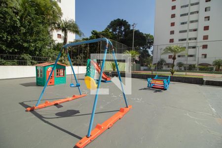 Apartamento à venda com 98m², 3 quartos e 1 vagaÁrea comum - Playground