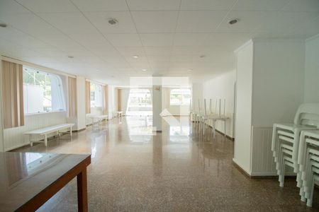 Apartamento à venda com 98m², 3 quartos e 1 vagaÁrea comum - Salão de festas