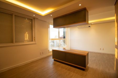Quarto de kitnet/studio para alugar com 1 quarto, 43m² em Petrópolis, Porto Alegre