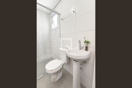Banheiro de apartamento à venda com 2 quartos, 60m² em Campestre, São Leopoldo