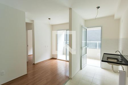 Sala de apartamento para alugar com 2 quartos, 45m² em Vila Esperança, São Paulo