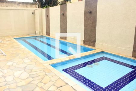 Apartamento à venda com 57m², 2 quartos e 1 vaga Apartamento à venda com 57m², 2 quartos e 1 vagaPiscina