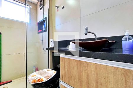 Apartamento à venda com 57m², 2 quartos e 1 vaga Apartamento à venda com 57m², 2 quartos e 1 vagaBanheiro da Suíte