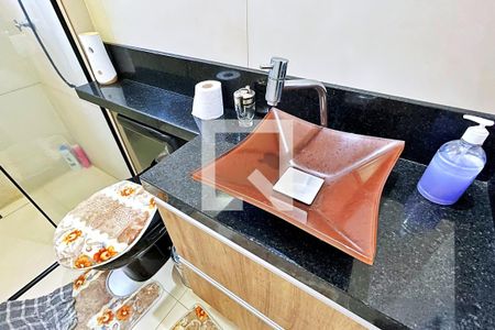 Apartamento à venda com 57m², 2 quartos e 1 vaga Apartamento à venda com 57m², 2 quartos e 1 vagaBanheiro da Suíte