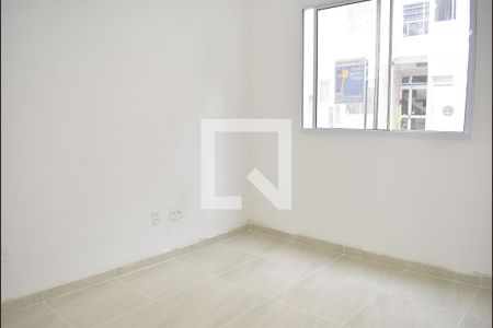 Sala de apartamento para alugar com 2 quartos, 60m² em Guaratiba, Rio de Janeiro