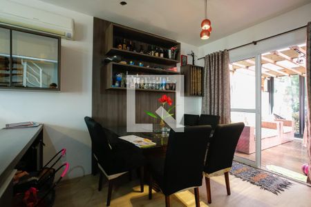 Sala de casa de condomínio para alugar com 3 quartos, 155m² em Morro Santana, Porto Alegre