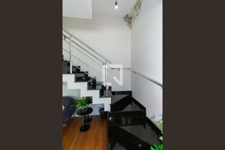 Escada de casa à venda com 3 quartos, 100m² em Vila Alpina, São Paulo