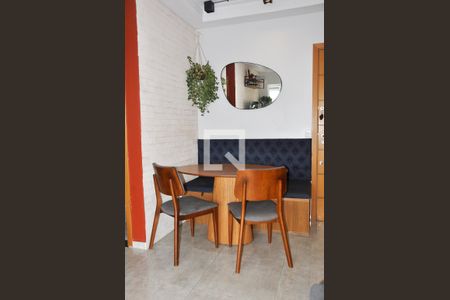 Apartamento à venda com 54m², 2 quartos e 1 vaga Apartamento à venda com 54m², 2 quartos e 1 vagaSala de Jantar