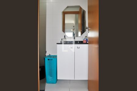 Apartamento à venda com 54m², 2 quartos e 1 vaga Apartamento à venda com 54m², 2 quartos e 1 vagaBanheiro da Suíte