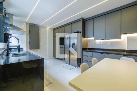 Apartamento à venda com 365m², 4 quartos e 3 vagas Apartamento à venda com 365m², 4 quartos e 3 vagasCozinha