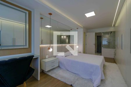 Apartamento à venda com 365m², 4 quartos e 3 vagas Apartamento à venda com 365m², 4 quartos e 3 vagasSuíte 2