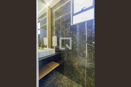 Apartamento à venda com 365m², 4 quartos e 3 vagas Apartamento à venda com 365m², 4 quartos e 3 vagasLavabo